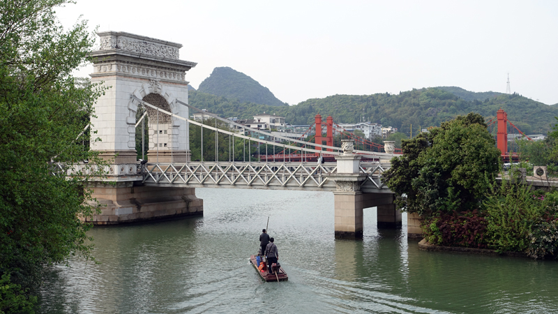 2017-04-12_165456 china-2017.jpg - Guilin - am Ronghu-See